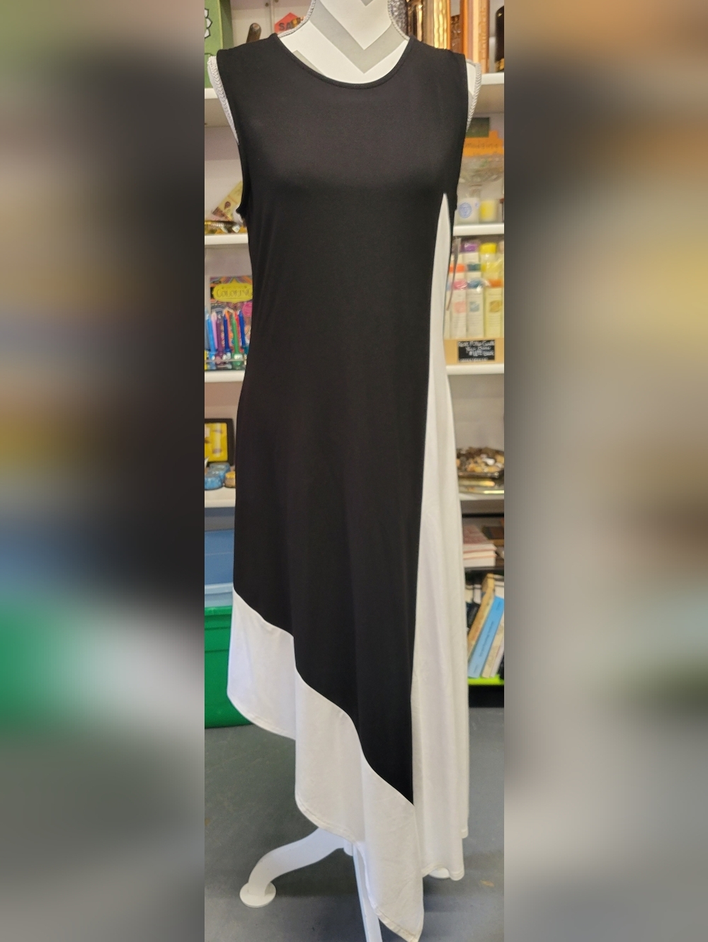 Karen Kane Black & White Sleeveless Asymmetrical Maxi Dress